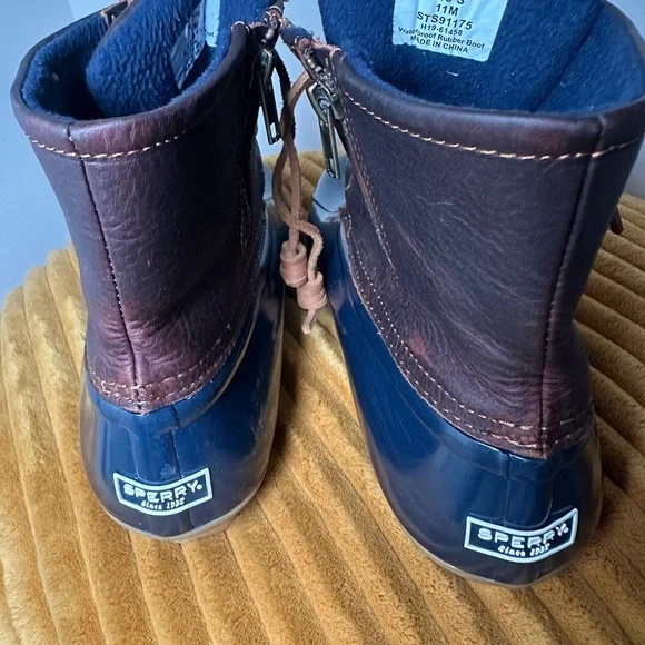Sperry Duck Boots - Picture 6 of 11